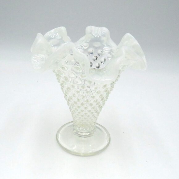 Vintage Fenton 4" Clear Hobnail Glass Miniature Vase Opalescent Ruffled Edge - Picture 2 of 7